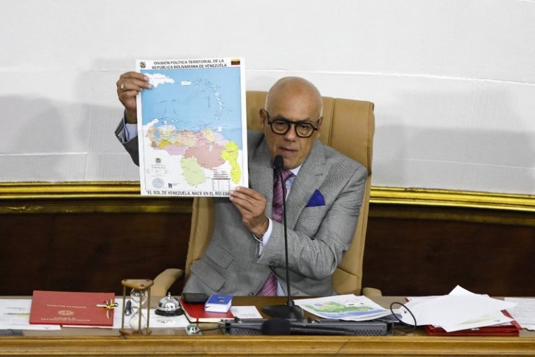 Venezuela prende opositores por conspirar contra referendo sobre Essequibo
