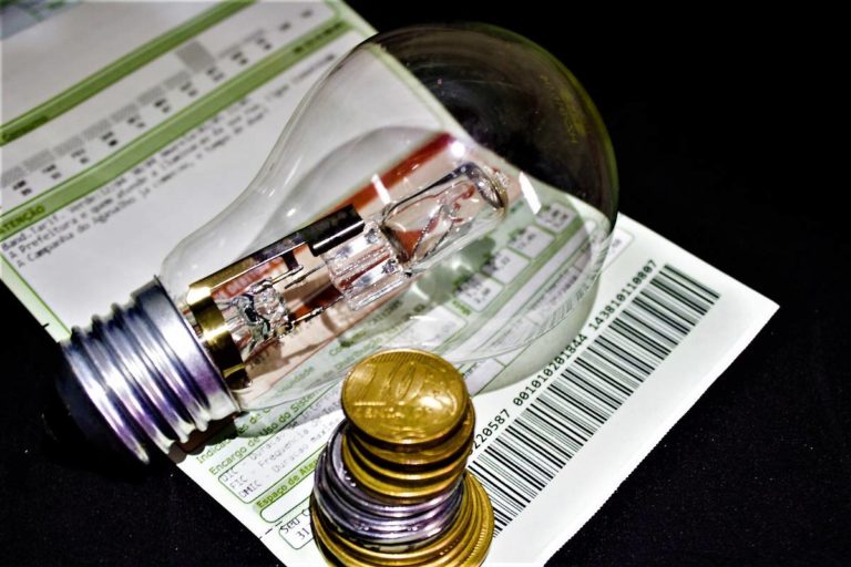 E o governo PT está de volta: Conta de luz deve subir acima da inflação em 2024, diz Aneel
