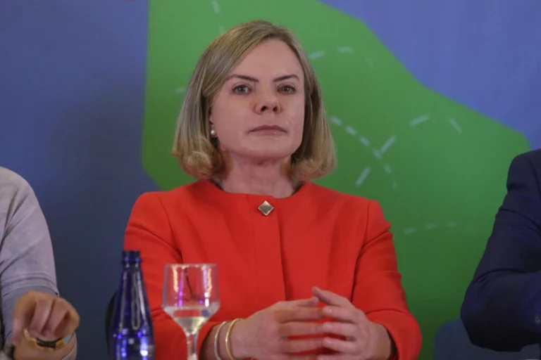 Gleisi ataca ONG responsável pelo ranking de corrupção