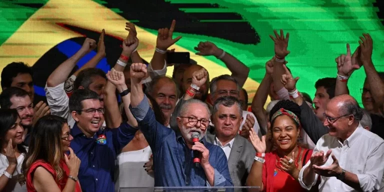 Deputado José Guimarães, o dos dólares na cueca, faz campanha antecipada para Boulos na internet