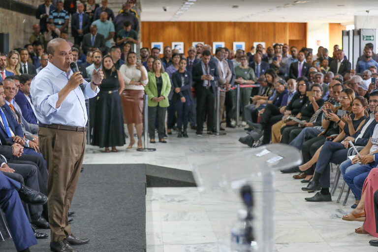 DF chega a 400 igrejas e templos religiosos regularizados em cinco anos
