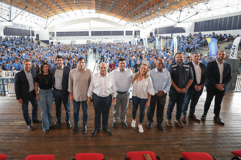 Mais 1,2 mil alunos se formam pelo RenovaDF e recuperam dezenas de equipamentos públicos