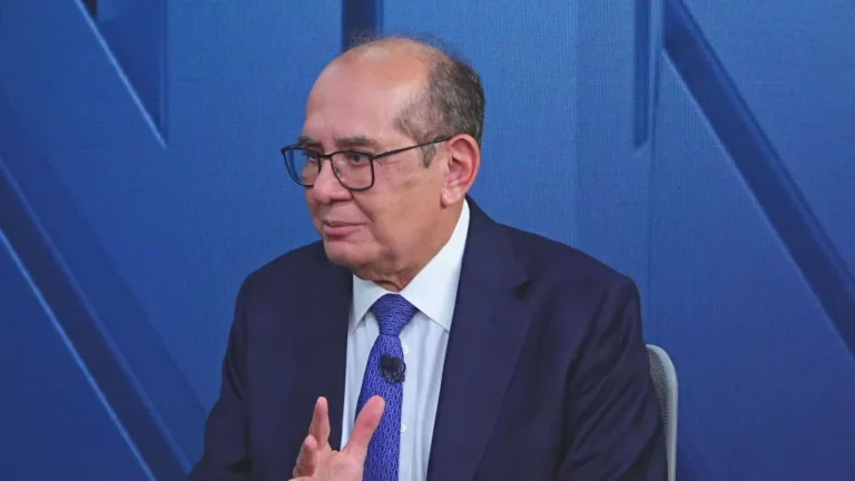À CNN, Gilmar Mendes defende urgência em retirar a Polícia Militar da política