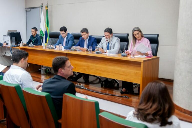 Comissão da CLDF aprova criação de Política Distrital de Transporte sobre Trilhos