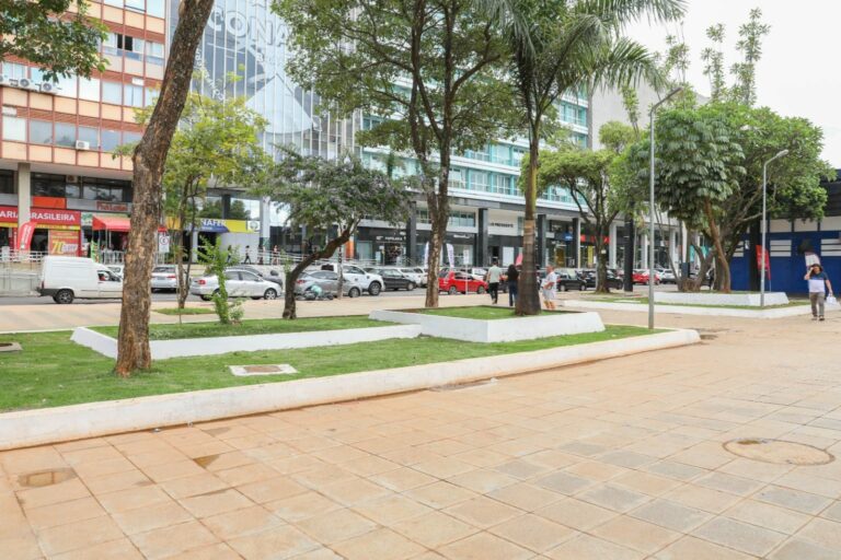 Inaugurada reforma das quadras 3, 4 e 5 do Setor Comercial Sul