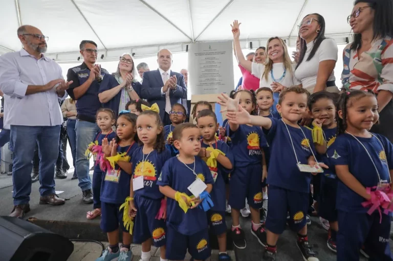 Celina Inaugura Cepi Rosa do Campo, em Santa Maria, para atender 200 crianças