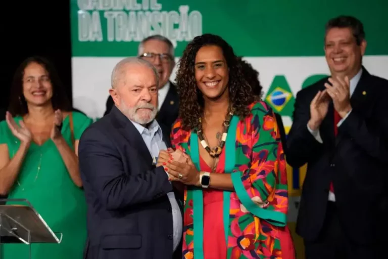 Governo busca ‘saída honrosa’ para Anielle, que deve cair
