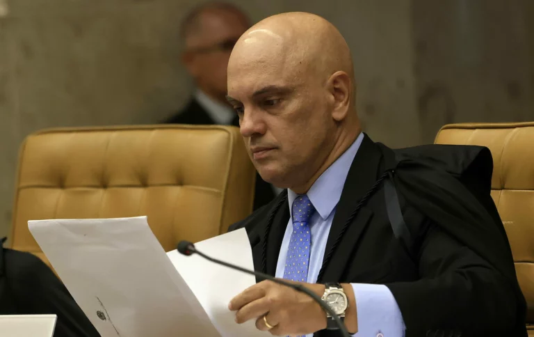 TSE elege sucessor de Moraes em meio a críticas de Elon Musk