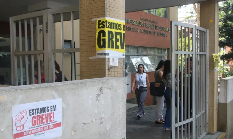 Governo Lula propõe 9% de reajuste a servidores da educação em 2025