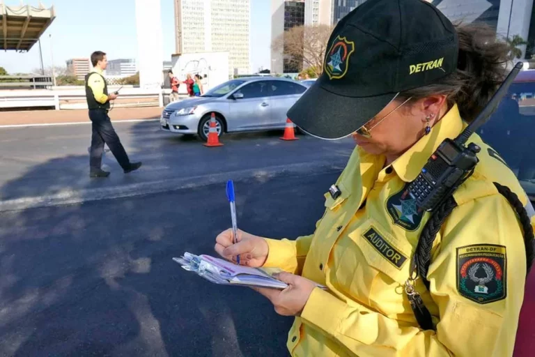 Publicada a Lei que cria o Dia do Agente de Trânsito
