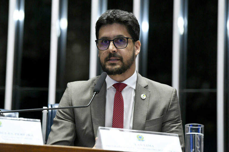 Bola fora: EBC não foi criada para viéis políticos e fofocas