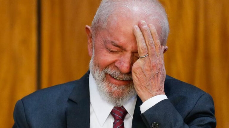 Governo Lula paga R$ 7 bilhões do orçamento secreto sem respeitar decisão do STF