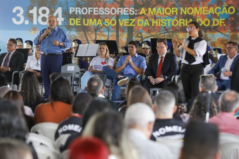 Em maior nomeação da história, Educação ganha o reforço de 3,4 mil servidores