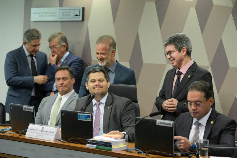 CCJ do Senado aprova mudanças sobre o prazo de inelegibilidade