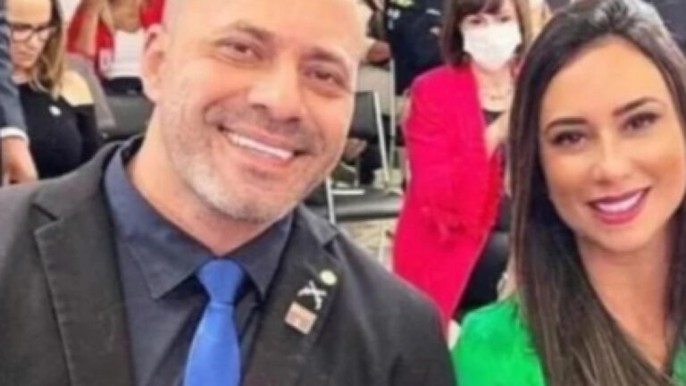 Alexandre Moraes determina que esposa de Daniel Silveira exclua redes sociais e entregue passaporte sob pena de prisão preventiva