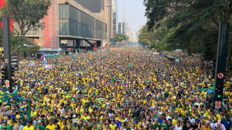 Manifestação de 7 de Setembro contra Moraes atrai multidão à Avenida Paulista