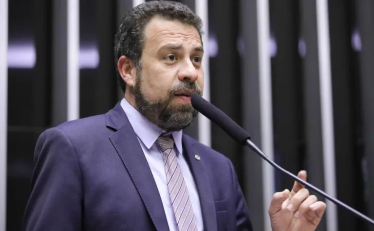 Pesquisa: Rejeição a Boulos chega a 48,1% em São Paulo