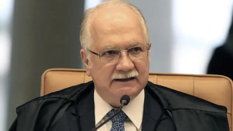 Fachin arquiva inquérito sobre propinas da JF envolvendo Renan, Jader e Mantega