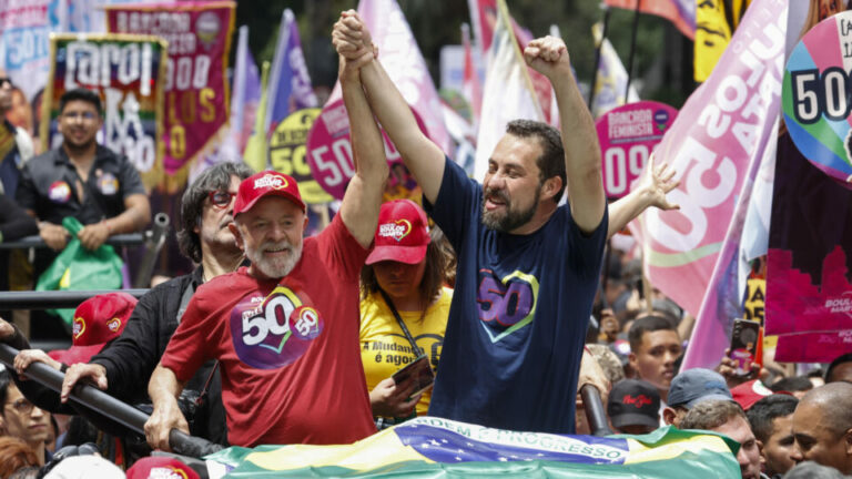 Calar redes sociais é a resposta da esquerda para não perder (de novo) nas urnas