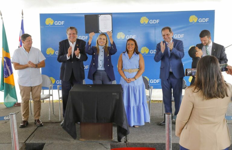 Casa do Maranhão recebe escritura de regularização após 16 anos de espera