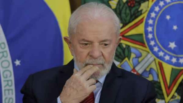 Lula é rejeitado por 18% dos que o elegeram, após chegar à metade do seu mandato