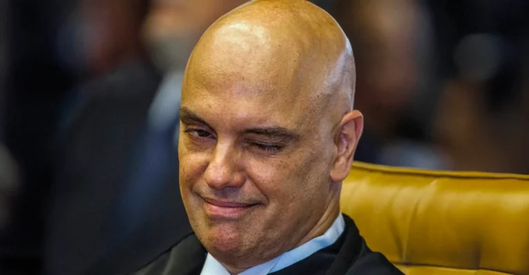 Moraes deve manter julgamento de Bolsonaro na 1ª Turma sem ceder a apelos