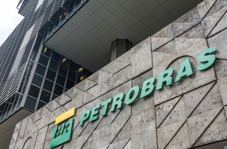 TCU identifica superfaturamento de R$ 12,6 milhões em contrato da Petrobras