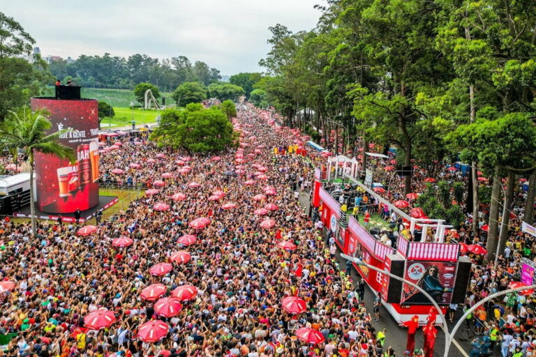Banco BRB: proteja seu dinheiro e curta a folia com segurança