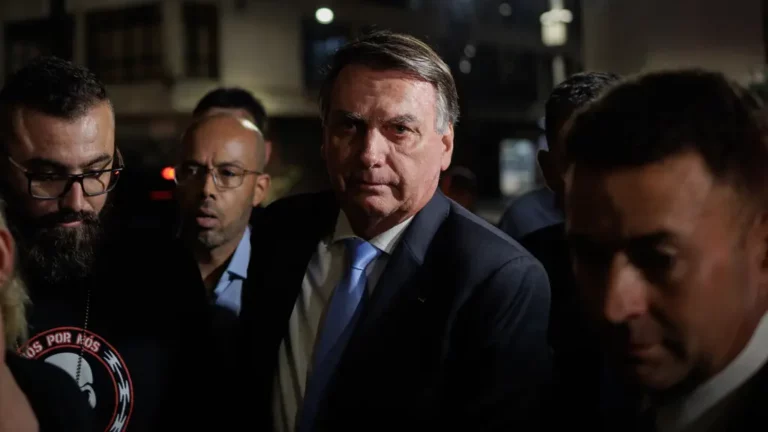 Desmonte da Lava Jato no STF favorece anulação de denúncia contra Bolsonaro