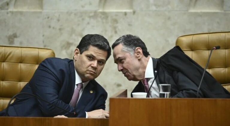 Alcolumbre confirma qual seu lado e diz que não será candidato à reeleição da Presidência do Senado em 2027 se direita vencer