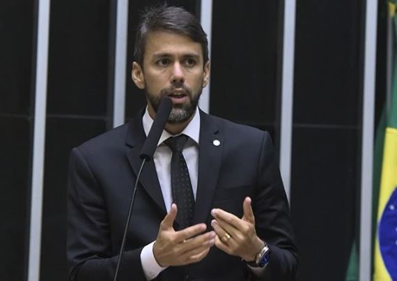 Deputado recusa convite para ser ministro de Lula