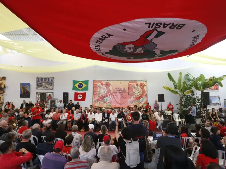 Governo Lula orientou polícias a não prenderem integrantes do MST durante Abril Vermelho