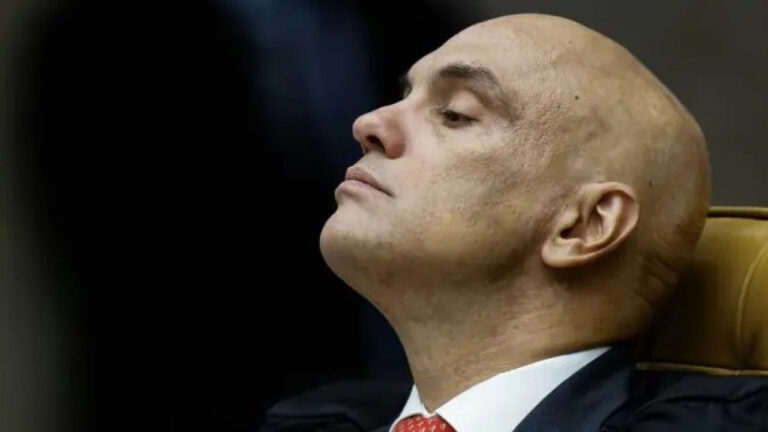 Moraes repreende advogado em sessão: ‘Não vou permitir que faça circo no meu tribunal’