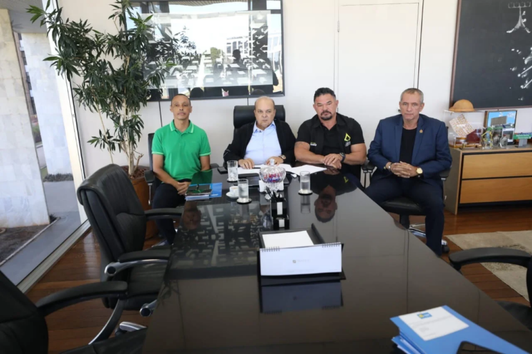 Deputado Hermeto articula conquista histórica para a PMDF com ascensão automática de praças a oficiais