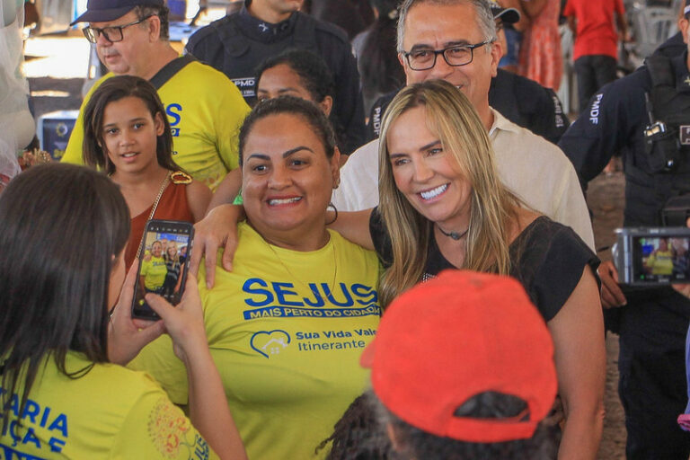 Comunidade de Santa Luzia, na Estrutural, recebe serviços do GDF Mais Perto do Cidadão