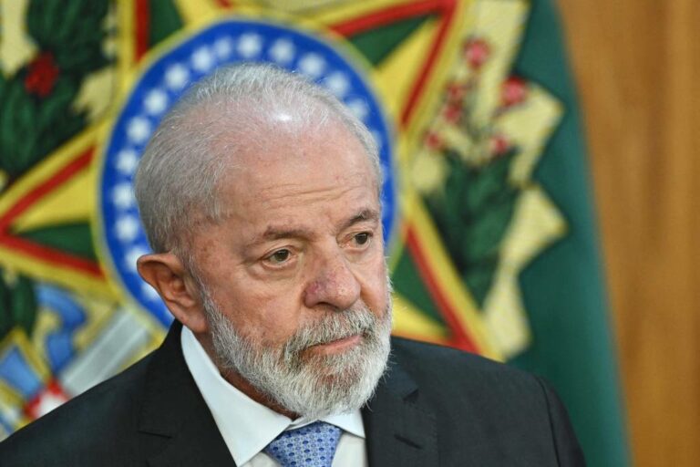 Lula pede ao STF que suspenda processos de vítimas do INSS e anule decisões de indenização