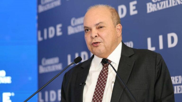 Governador do DF apoia agenda de reformas que exigem fim à gastança do governo petista