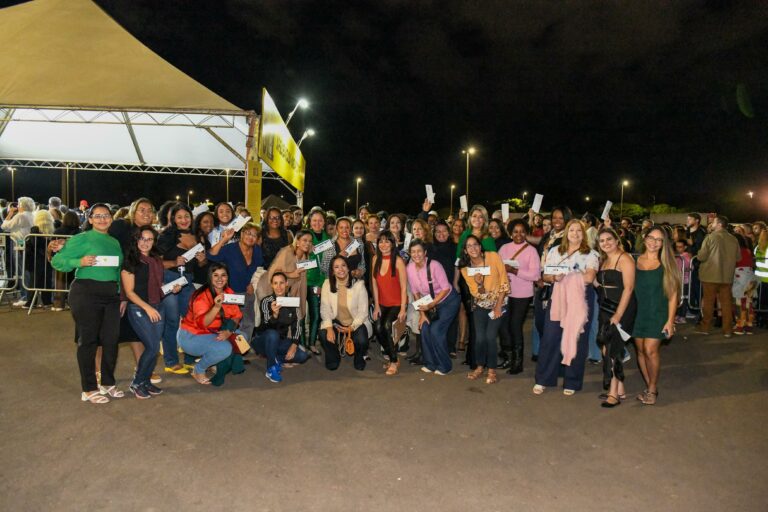 GDF leva 200 mulheres em situação de vulnerabilidade a show de Gilberto Gil