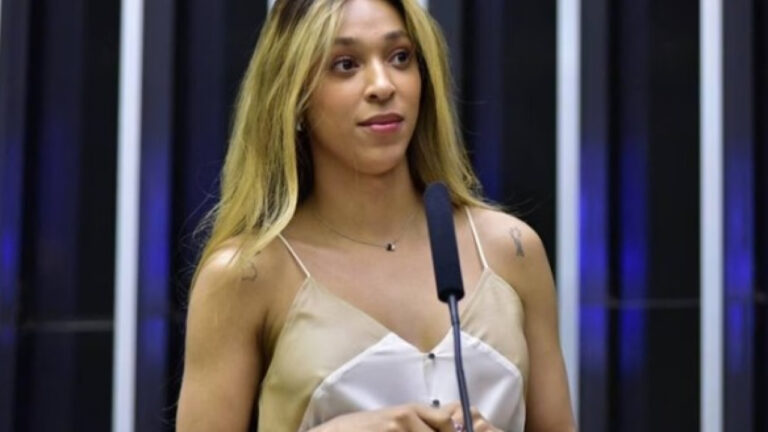 Vereadora suspeita de contratação feita por Erika Hilton e aciona PGR