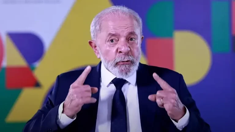 Lula sonha com um Brasil de miseráveis que dependem das esmolas do Estado