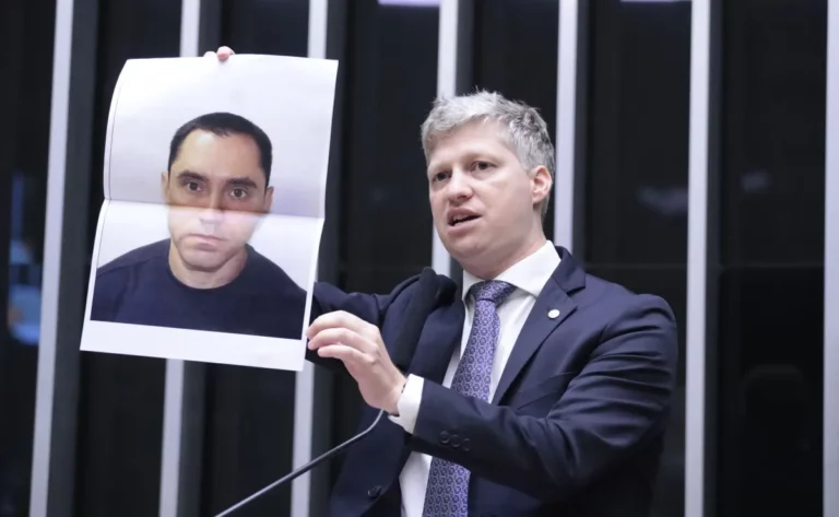 Fábio Schor, delegado da PF mentiu? Canal Te Atualizei desmonta a farsa