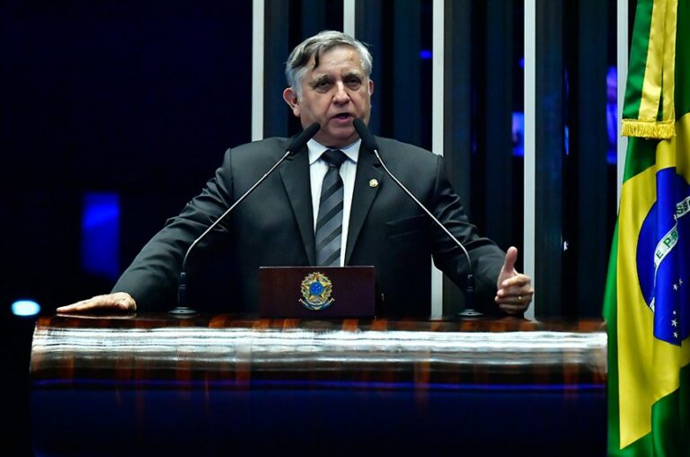 Líder da Oposição no Congresso Nacional, senador Izalci Lucas (PL/DF) e demais Líderes nas duas Casas emitem Nota