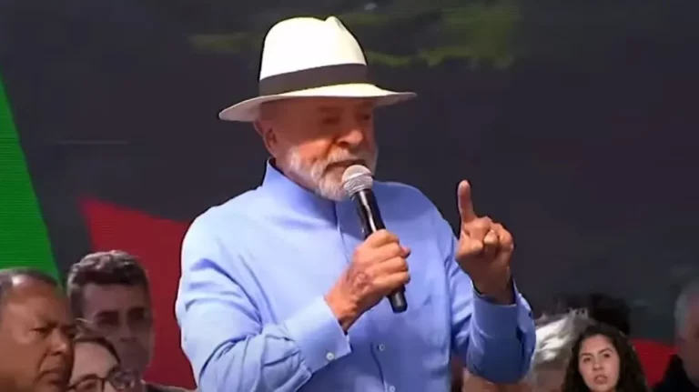 PT mobiliza influenciadores para defender Lula nas redes após crise do IOF