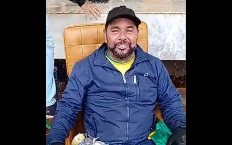 Por sentar na cadeira de Alexandre de Moraes, homem é condenado a 17 anos de prisão