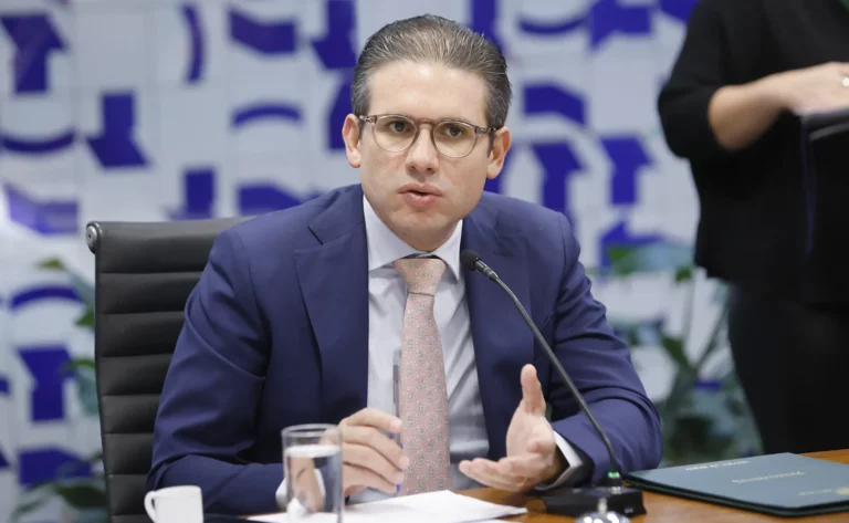 Motta envia à Corregedoria nomes de 14 deputados da oposição que poderão ser suspensos por obstrução