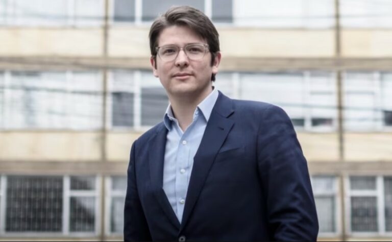 Candidato à presidência da Colômbia morre após atentado