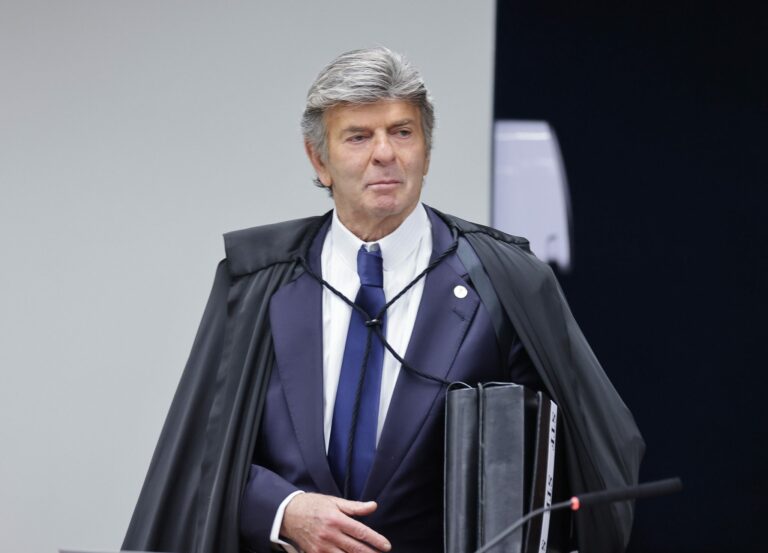 Para Luiz Fux é de “incompetência absoluta” o julgamento de Bolsonaro pelo STF