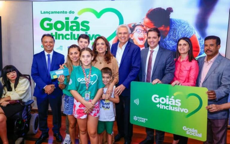 Caiado lança Goiás + Inclusivo; 6.507 famílias receberão R$ 500 mensais