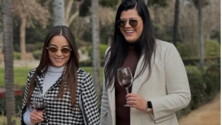 Prefeita esquerdista de Pau dos Ferros (RN) cria Secretaria da Mulher e nomeia namorada para comandar a pasta