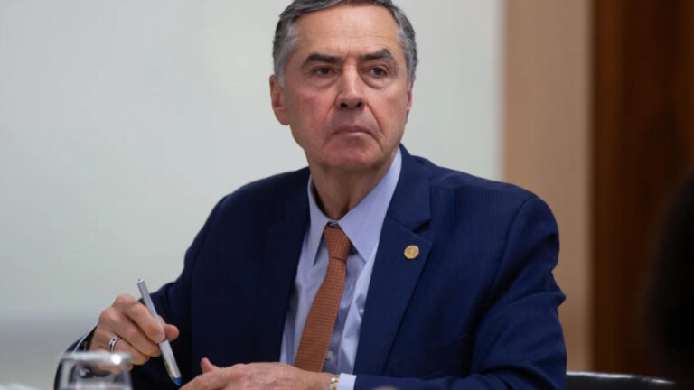 Barroso diz que saída do STF não tem a ver com sanções dos EUA